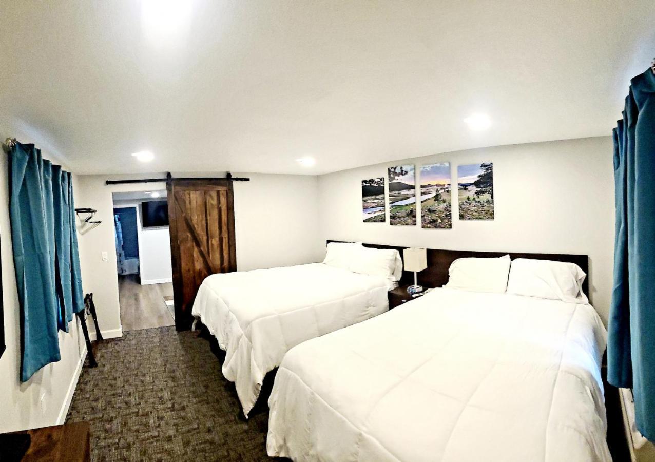 Snowy Mountain Inn Saratoga ภายนอก รูปภาพ