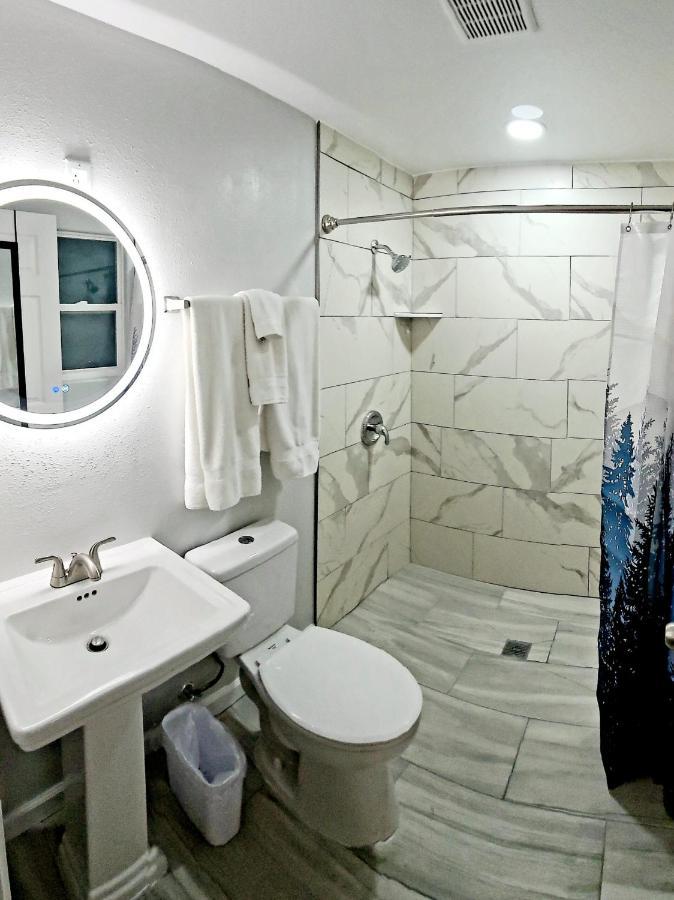 Snowy Mountain Inn Saratoga ภายนอก รูปภาพ