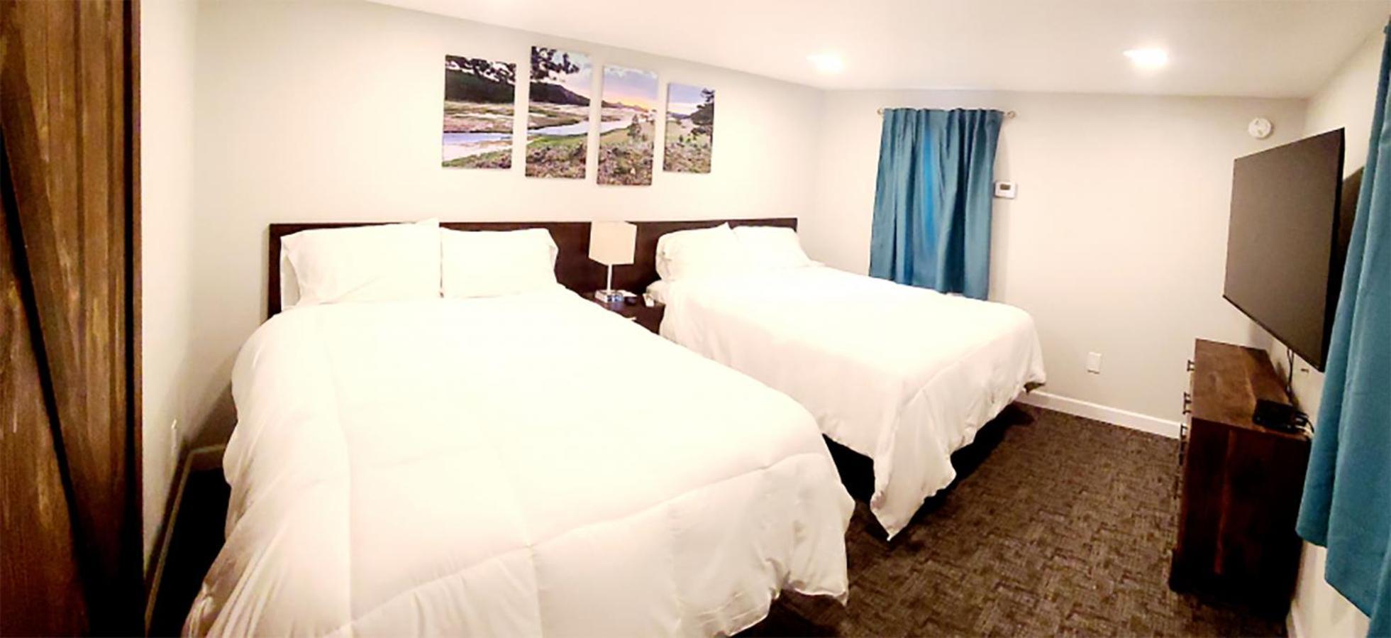 Snowy Mountain Inn Saratoga ภายนอก รูปภาพ